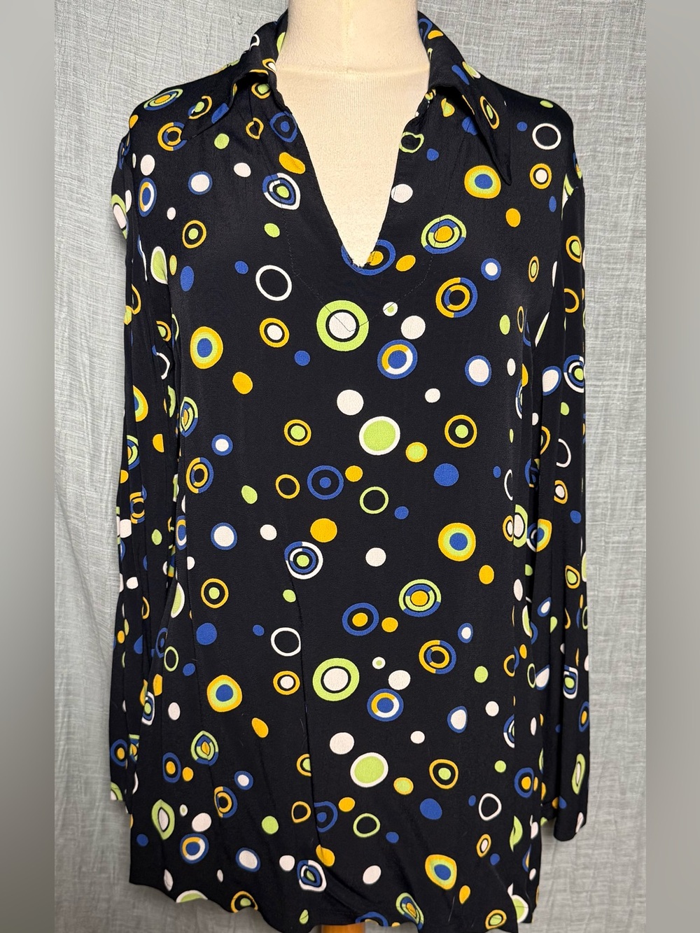 Vintage Express Black Long-Sleeve Tunic with Yellow, Blue & Green Dot Pattern